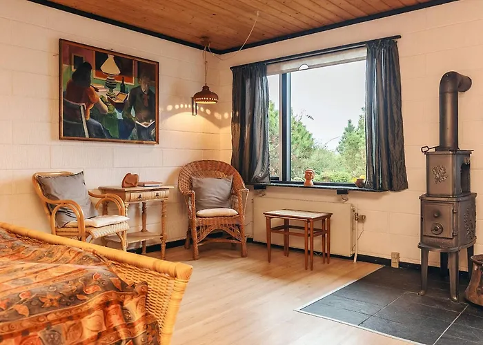 5 Person In Hesselager-by Traum *